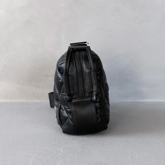 超軽量クロスボディバッグ|コラッツァ|ATAO(アタオ)|カメラバッグ|サコッシュ - Image 5